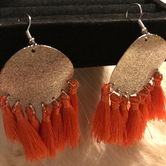 Earrings - Picture 6 of 7